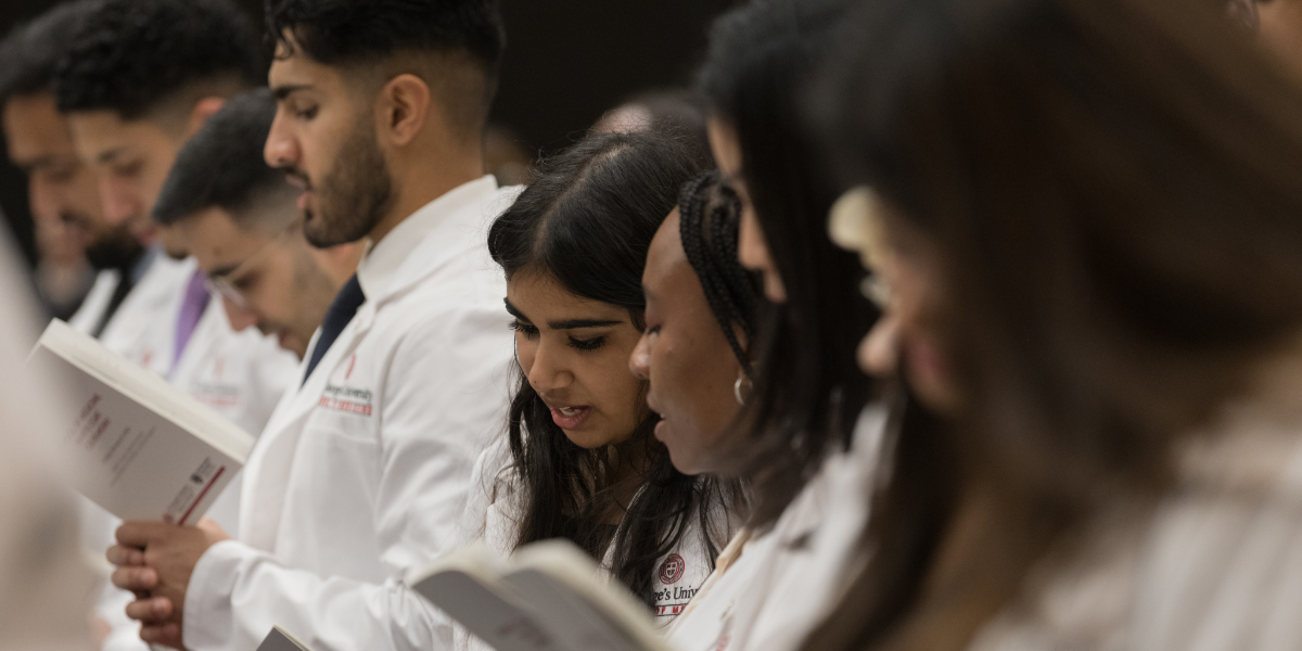 Medical School Application Timeline: From College to White Coat Ceremony